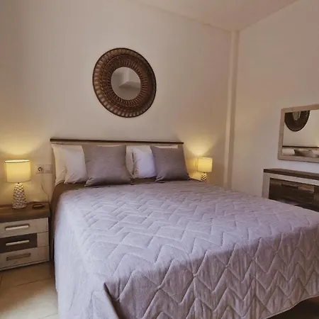 61 * Playa Blanca (Lanzarote)